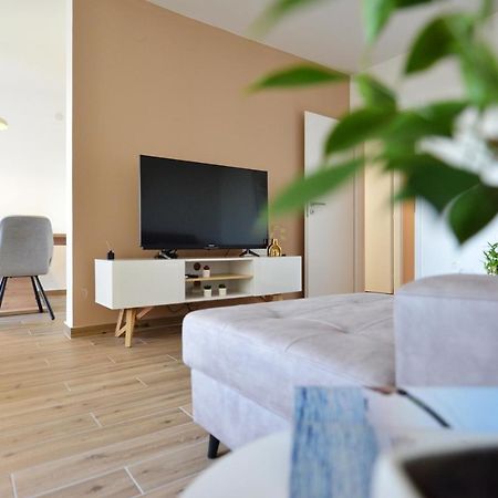 Apartman Lola Zara Esterno foto