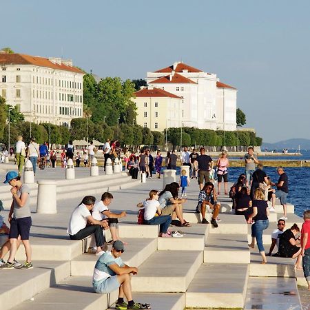 Apartman Lola Zara Esterno foto
