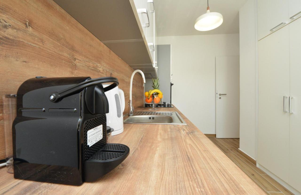 Apartman Lola Zara Esterno foto