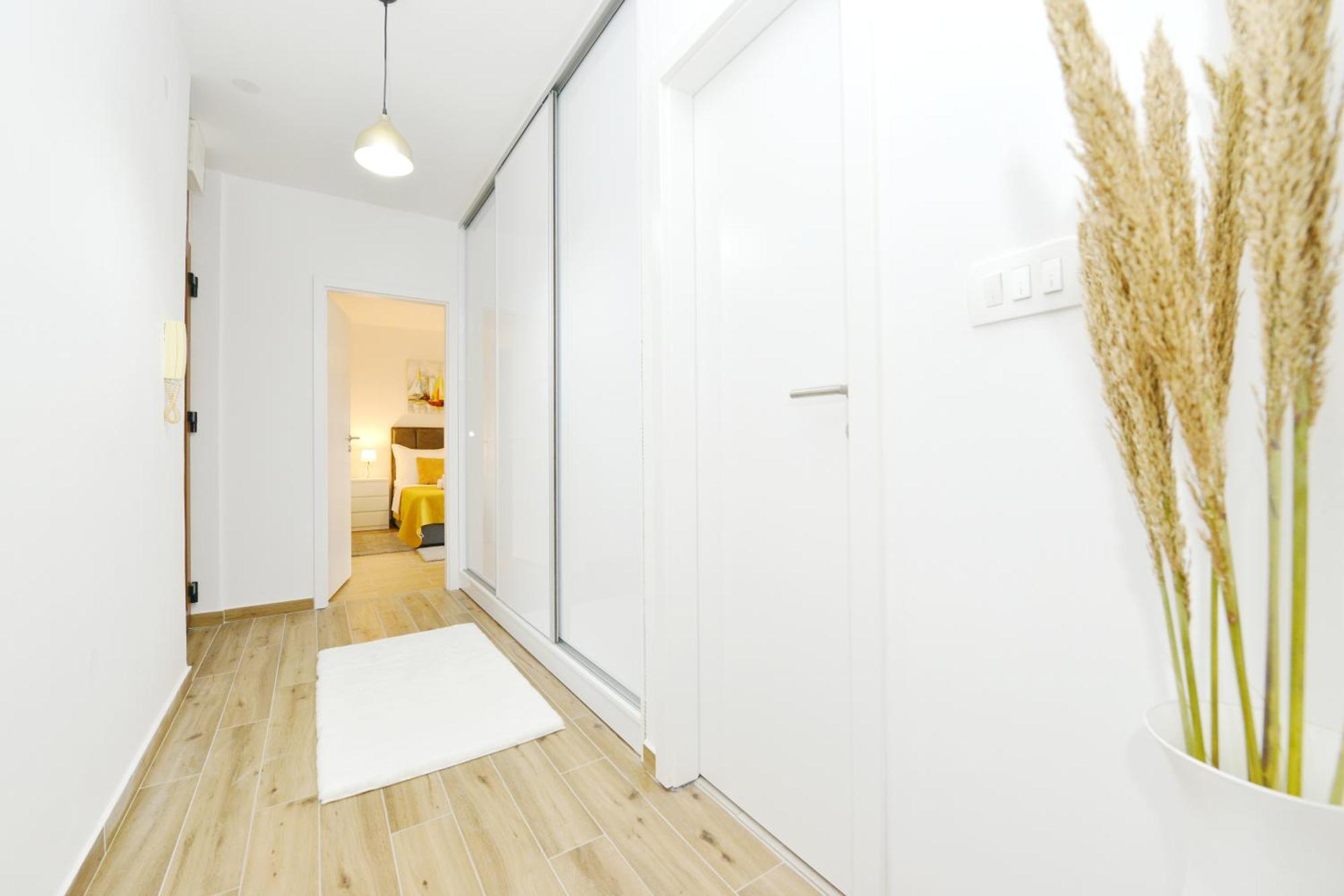 Apartman Lola Zara Esterno foto